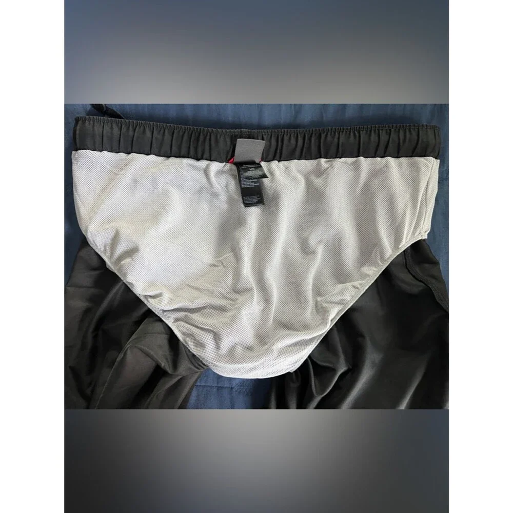 The North Face Running Shorts Mens Large Black Lined Athletic Gym Hiking